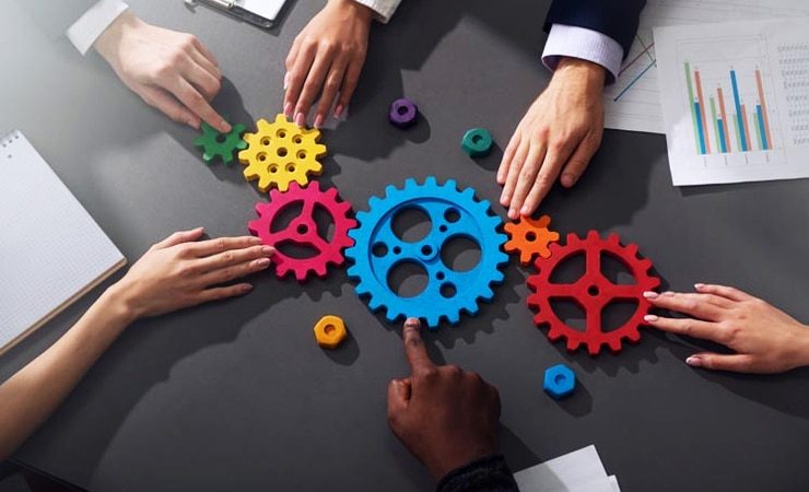Collaboration with Universities & Industry Partners Collaboration with Universities & Industry Partners