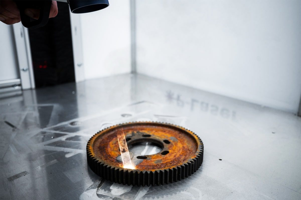 Laser Cleaning VS Ultrasonic Cleaning