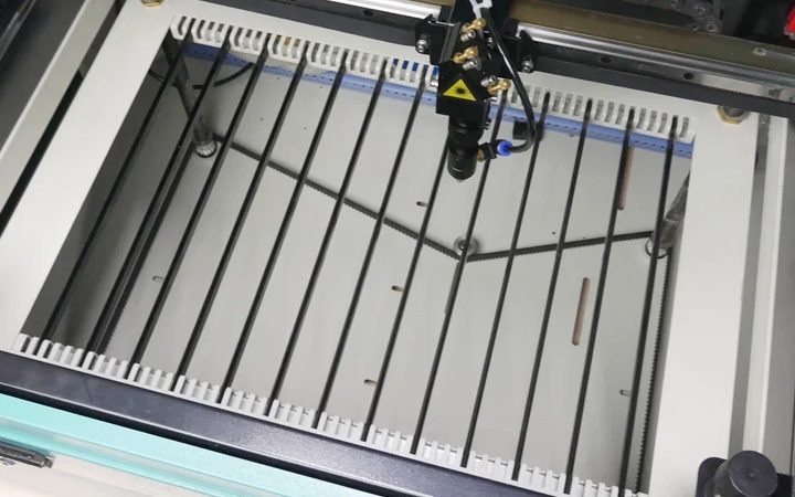 Versatile Electric Lifting Table